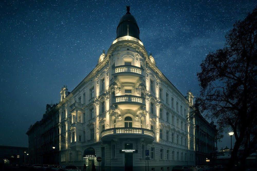 Theresian Hotel Olomouc Esterno foto